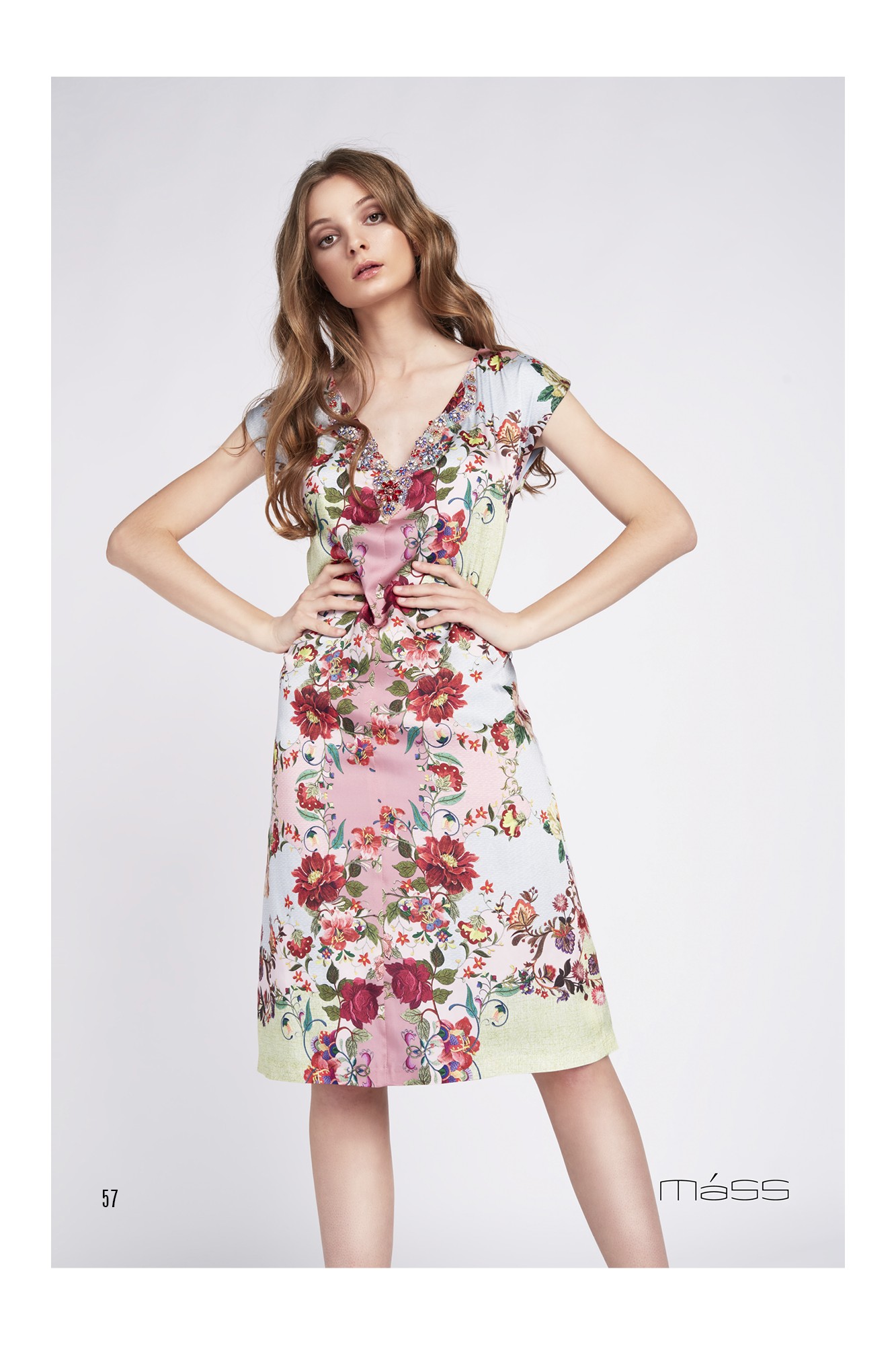 Vestido con estampado en flores